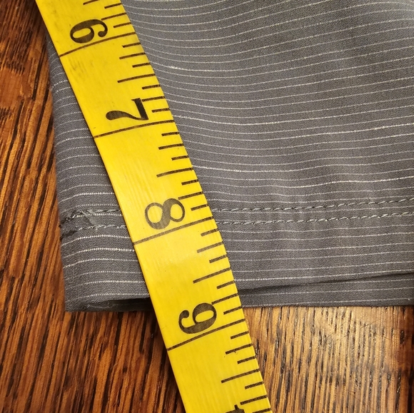 Volcom Gray Flat Front Shorts Size 27 - Picture 12 of 13